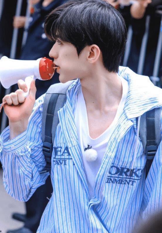 蔡徐坤跑男最新爆料图片,最新爆料图片曝光！